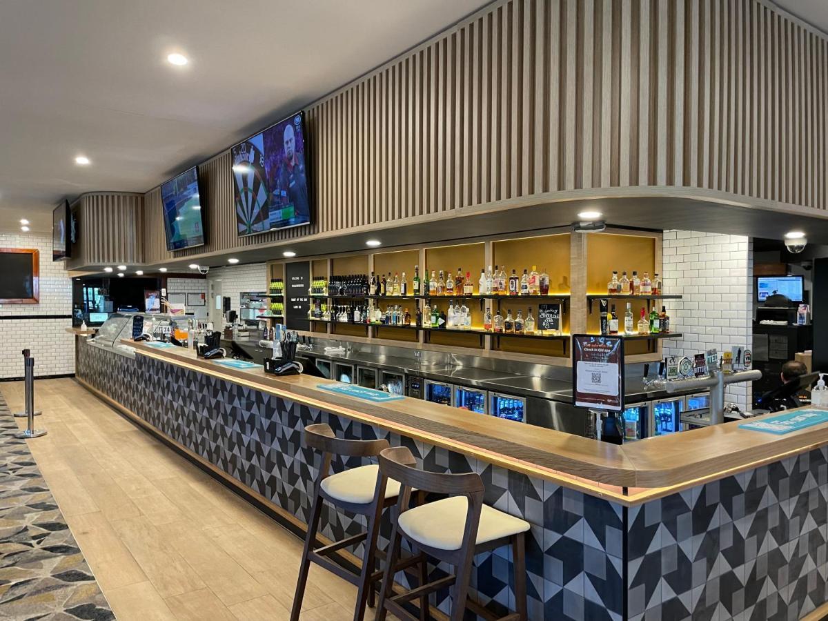 Meadowbrook Hotel Brisbane Loganlea Kültér fotó