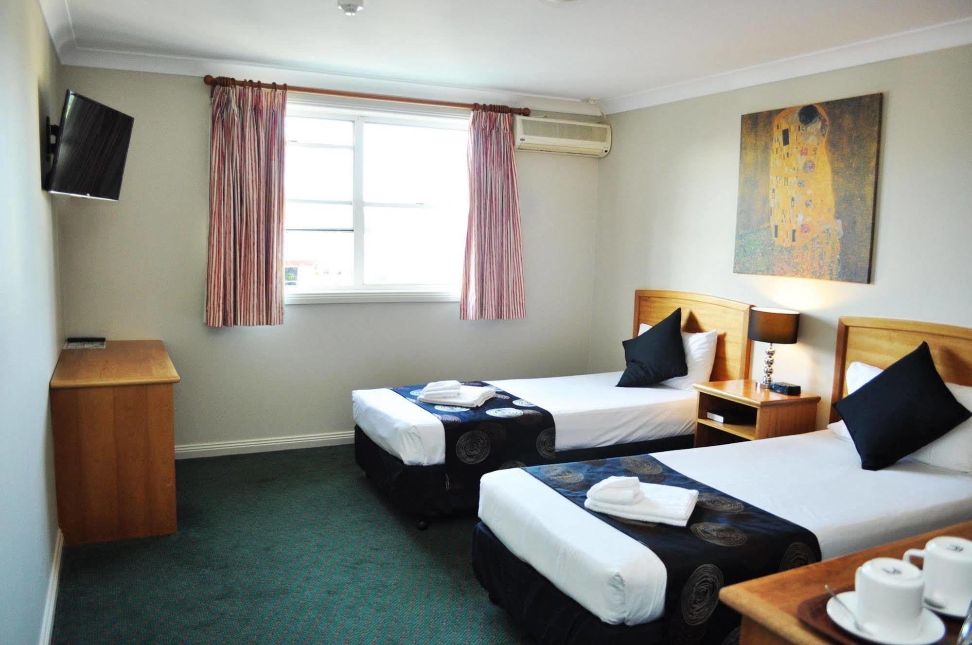 Meadowbrook Hotel Brisbane Loganlea Kültér fotó
